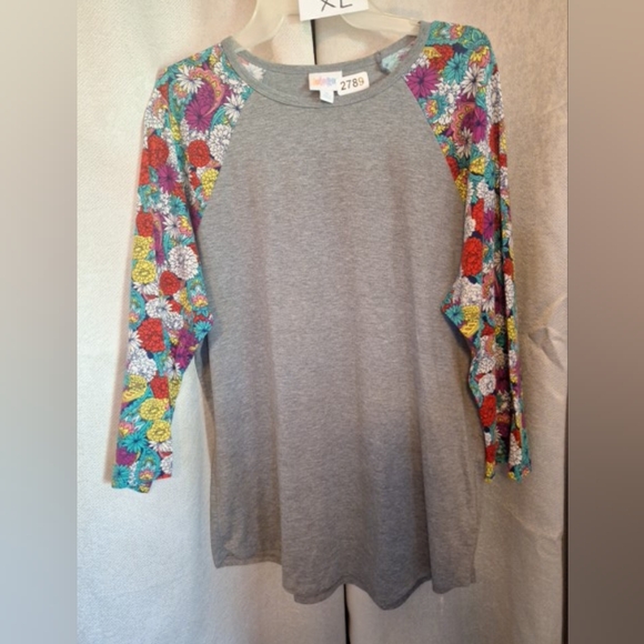 XL Randy Top #2789 - Picture 2 of 4